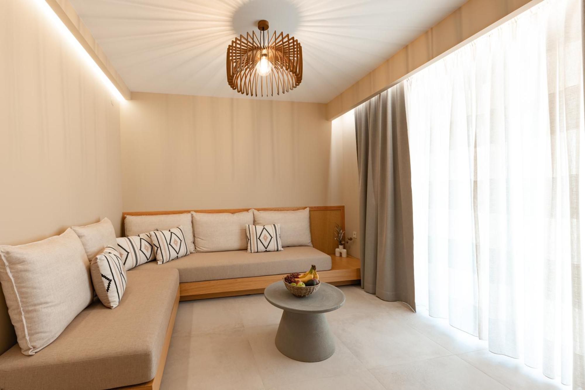 Trinity Design Suites Valanidorachi Luaran gambar